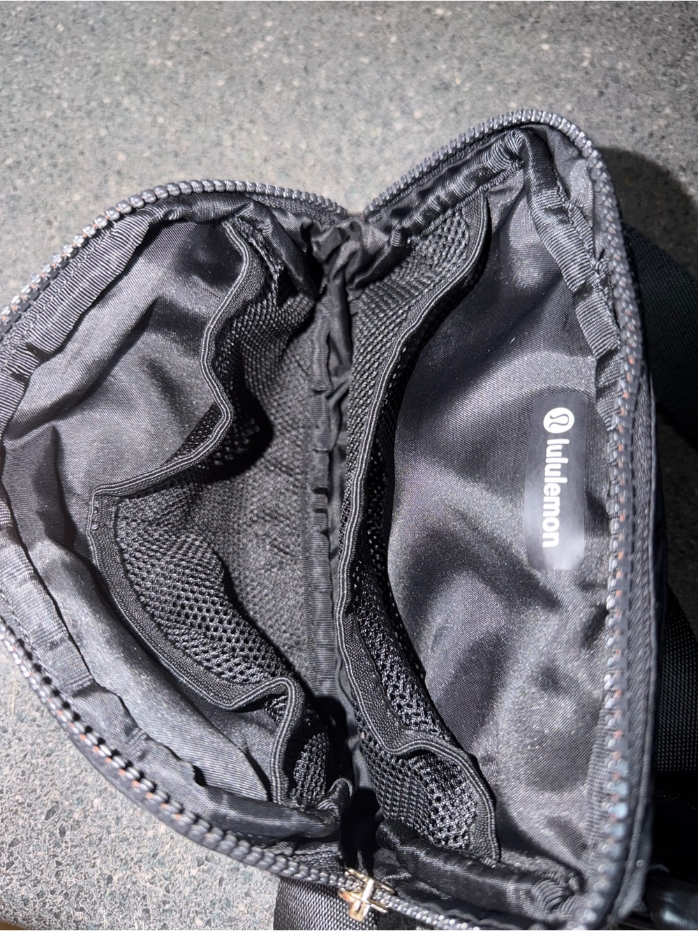 lululemon athletica Black Waist / Crossbody Belt Bag - Picture 4 of 7